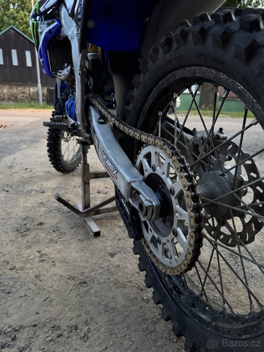 Yamaha yzf 250 - 10