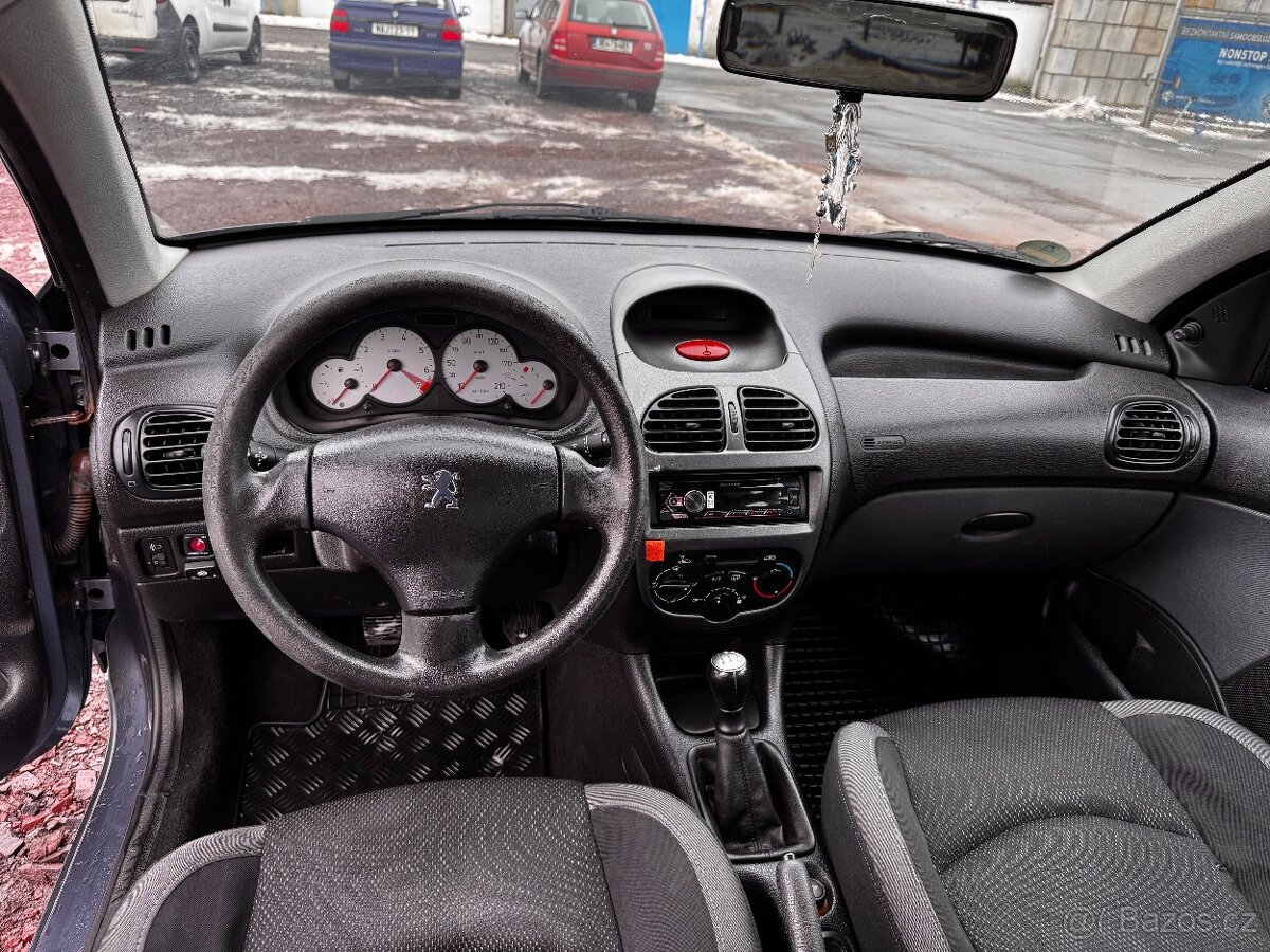 Prodám Peugeot 206 1.4i/ LPG - 10