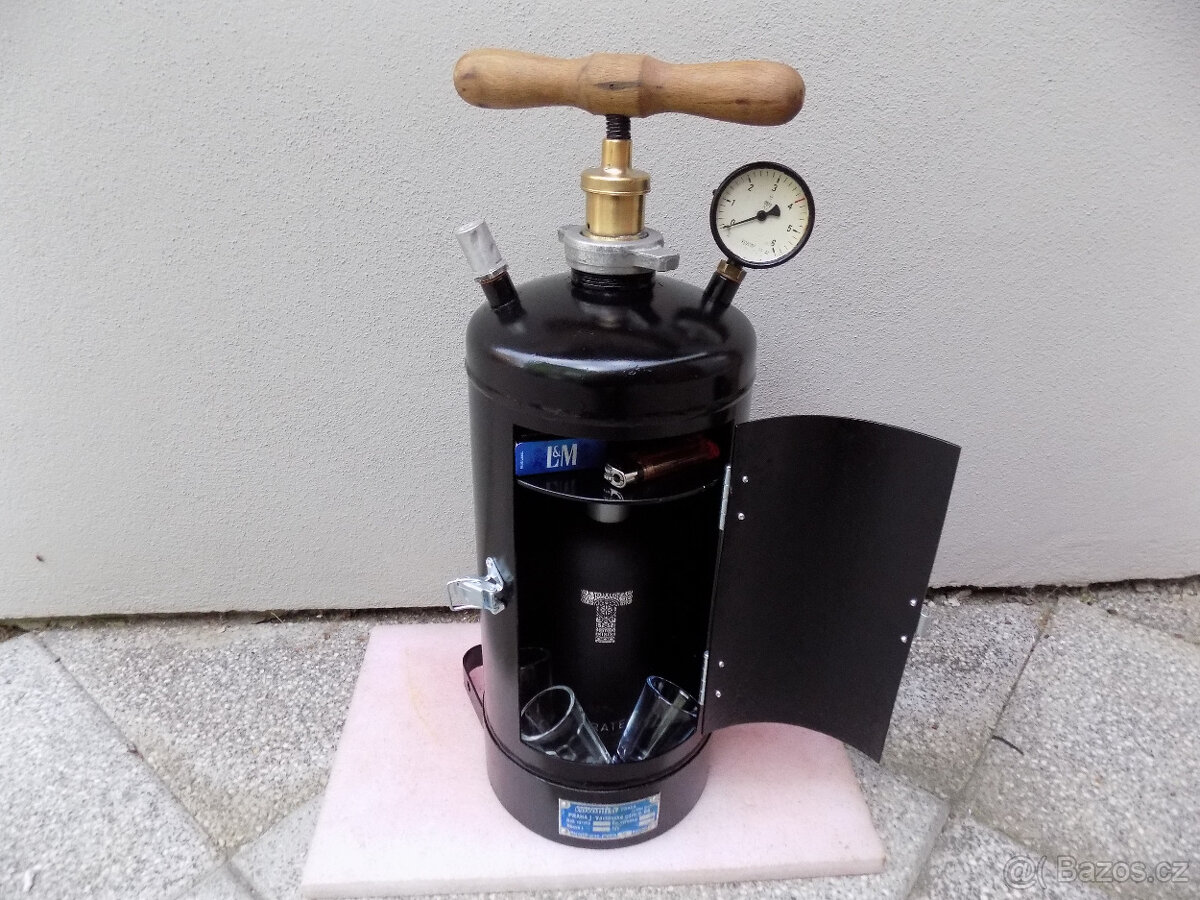 Slávia Praha -bar - 10