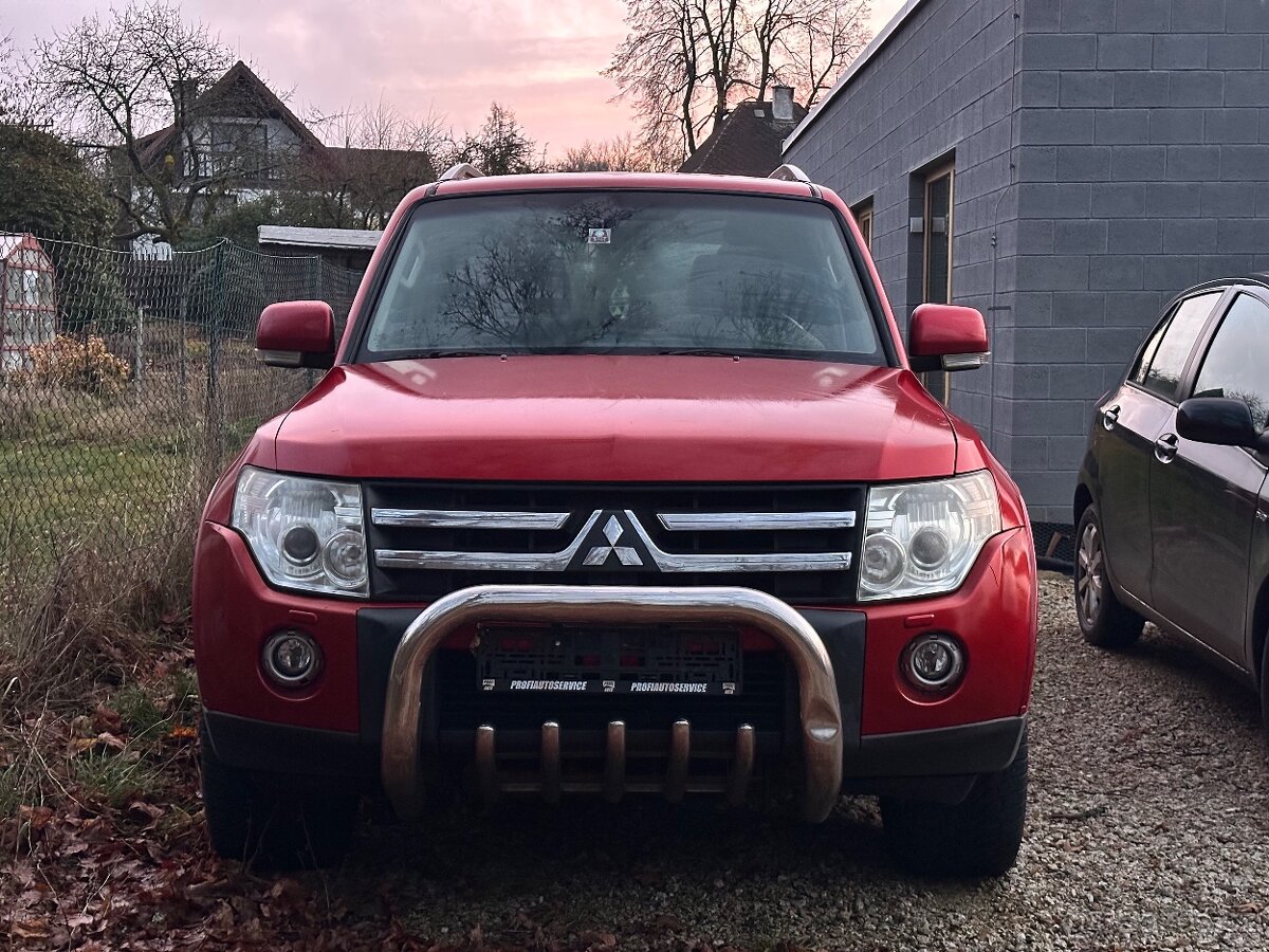 PRODÁM MISTUBISHI PAJERO - 10