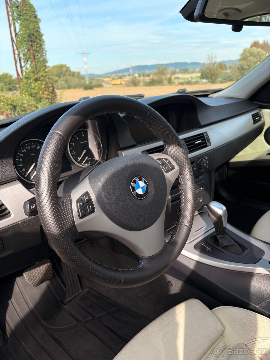 BMW e90 330i - 10