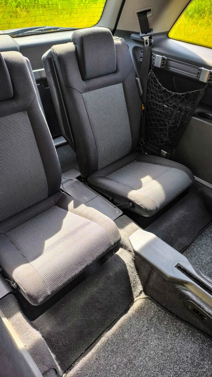 Opel Zafira B 1,8. - 10