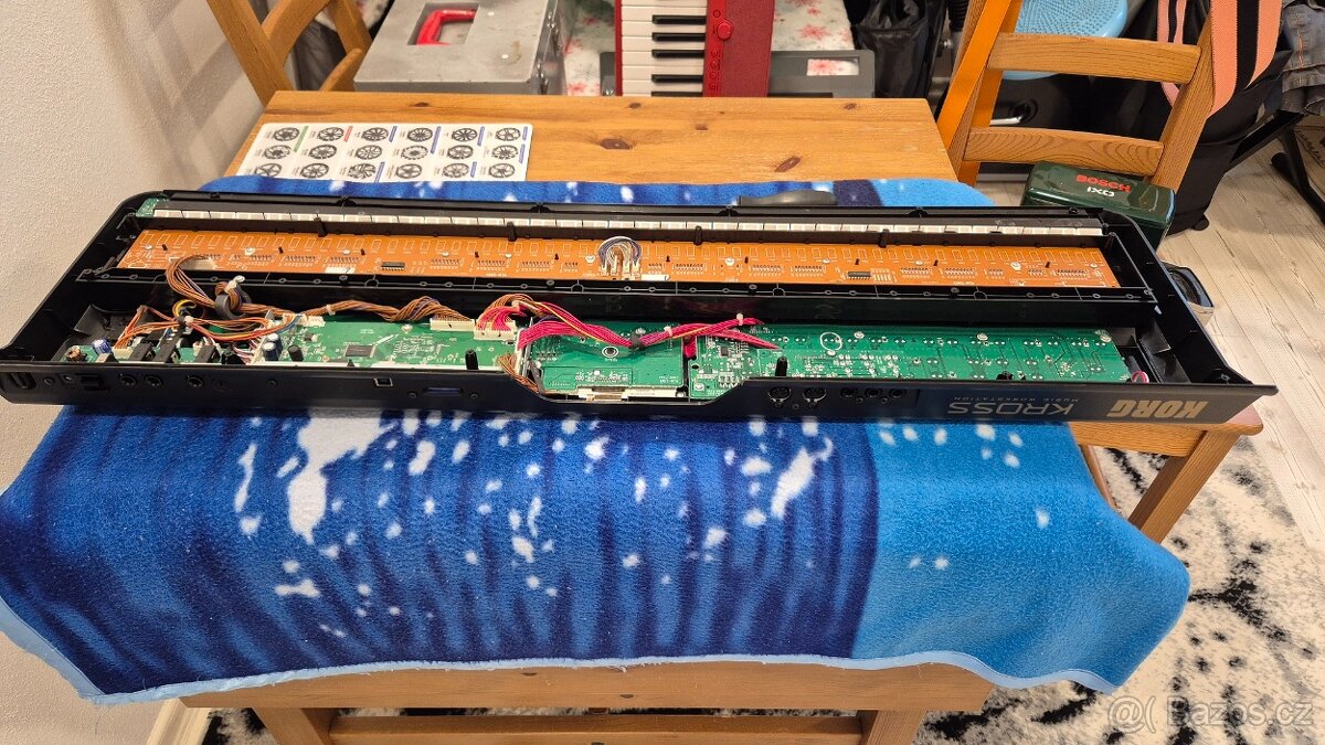 Prodám Korg Kross - 10