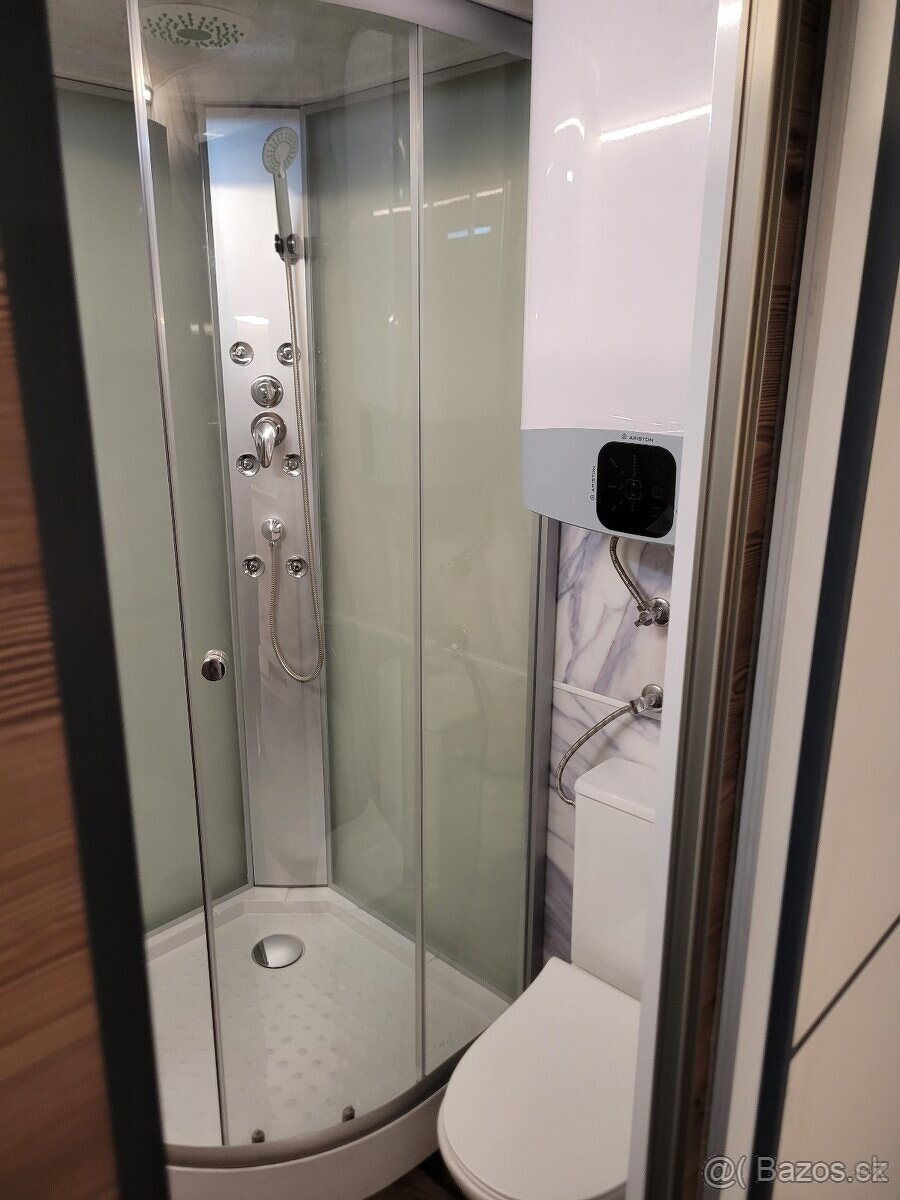 TOP Nový Hausbot 15x4,2m celoročne obývateľný - 10