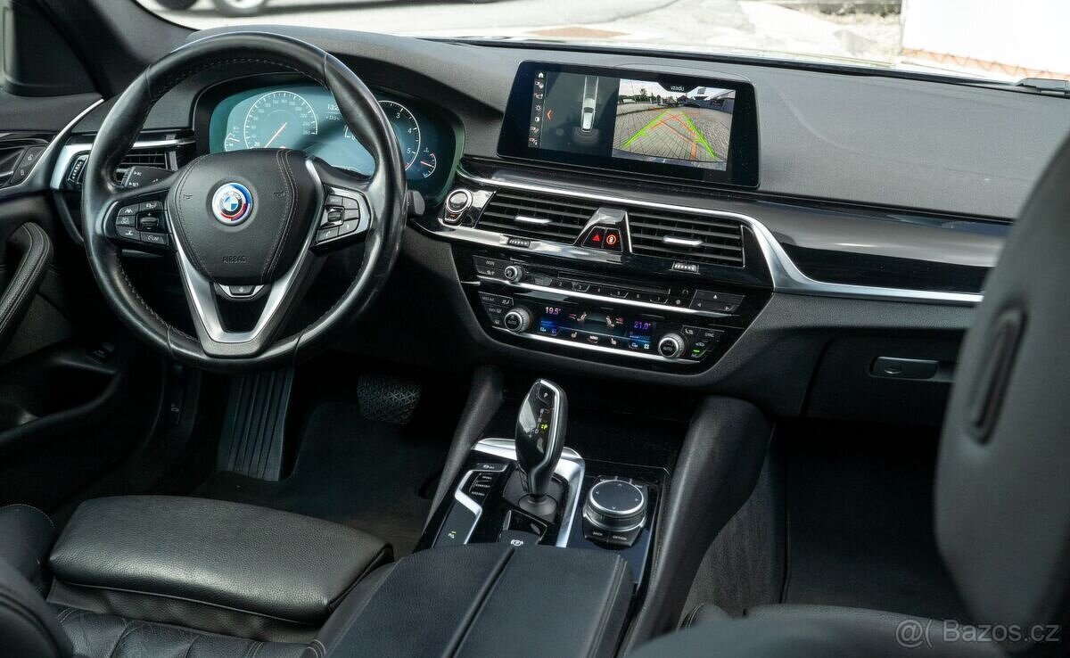 BMW 530d xDrive Touring - 10