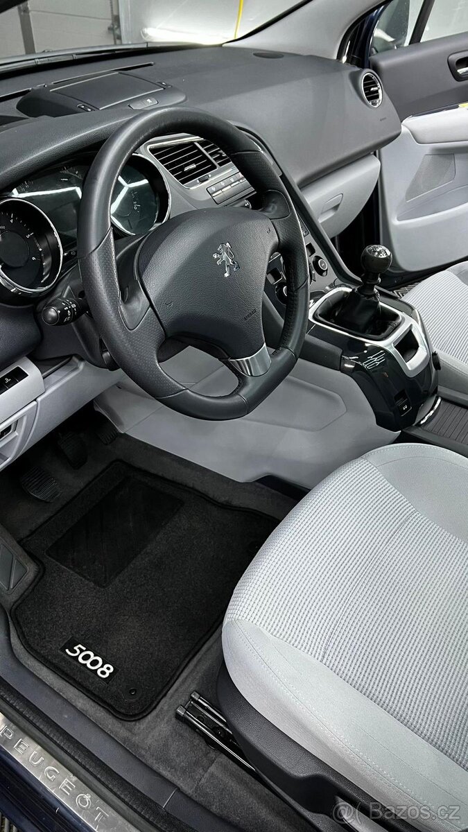 Peugeot 5008 1,6 HDI 82 kW rv. 2011 - 10