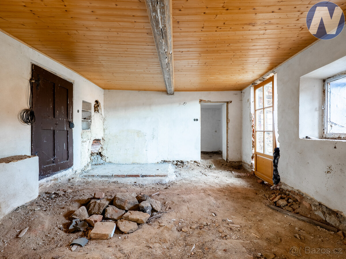 Dub u Prachatic, prodej rodinného domu s uzavřeným dvorkem a - 10