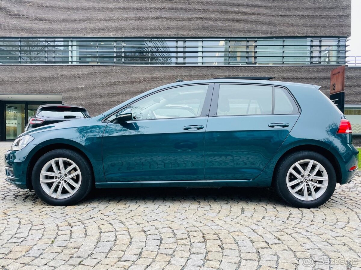 Volkswagen Golf 1.0TSI MANUÁL 1MAJITEL SERVISKA SENZORY PANO - 10