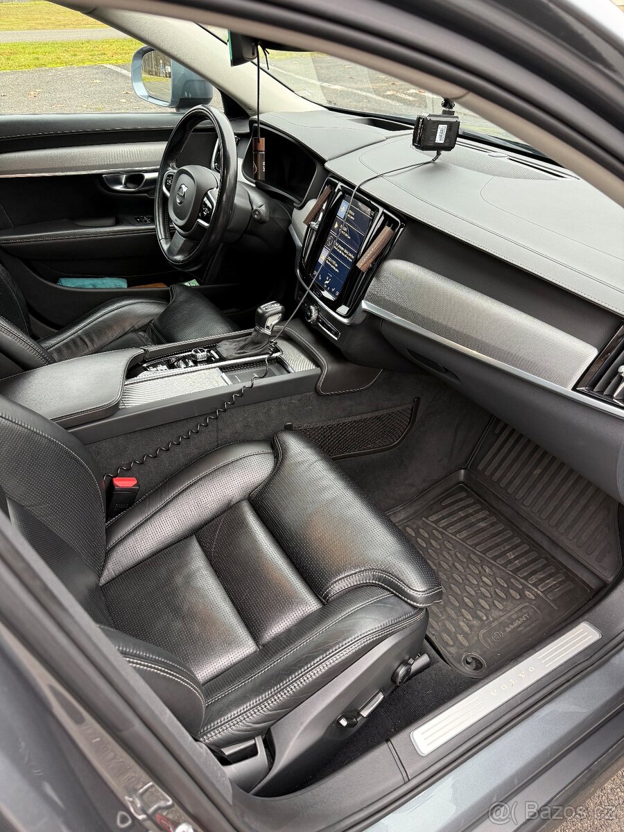 Volvo V 90 CC, 2.0 D5 - 10