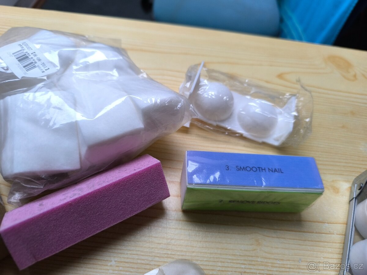 Úplně Nová uv lampa na nehty + kufřík sada na nehty. - 10