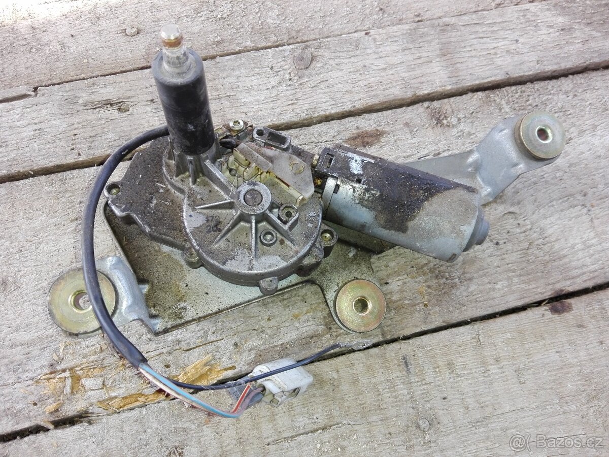 Ford Mondeo II / 2 1.8TD combi - náhradní díly - 10