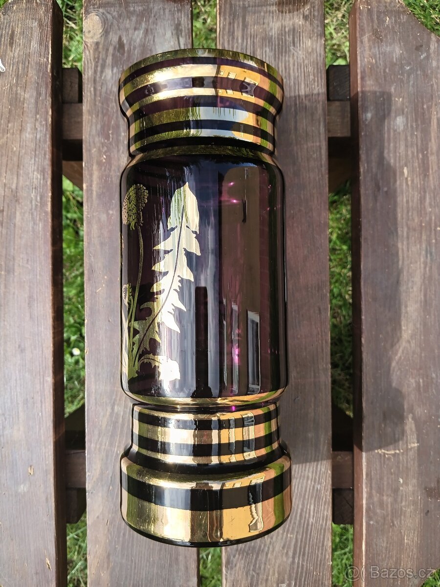 Váza, 70. léta, pozlacené fialové sklo vzor pampelišky - 10