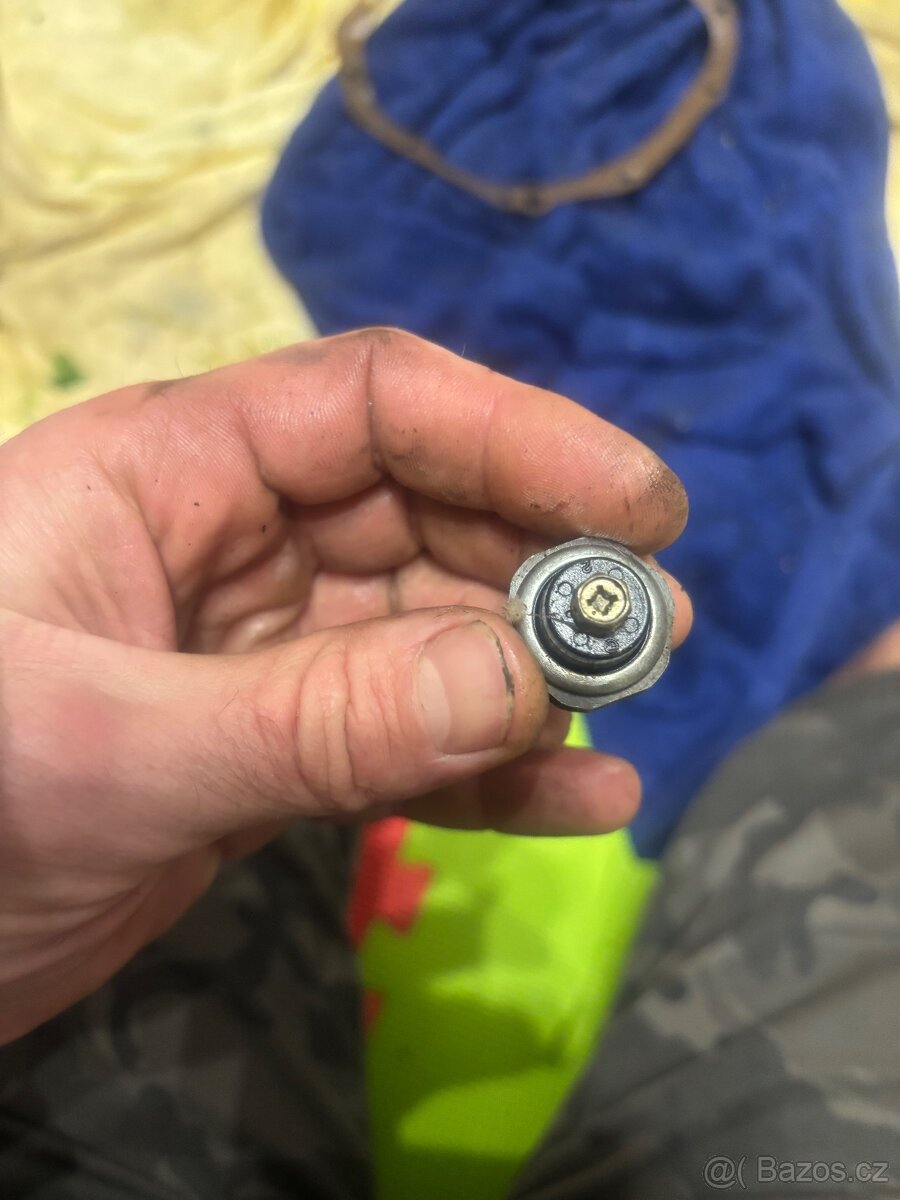 Klikova hridel ojnice prevodovka spojka Suzuki Gsxr750 00-03 - 10