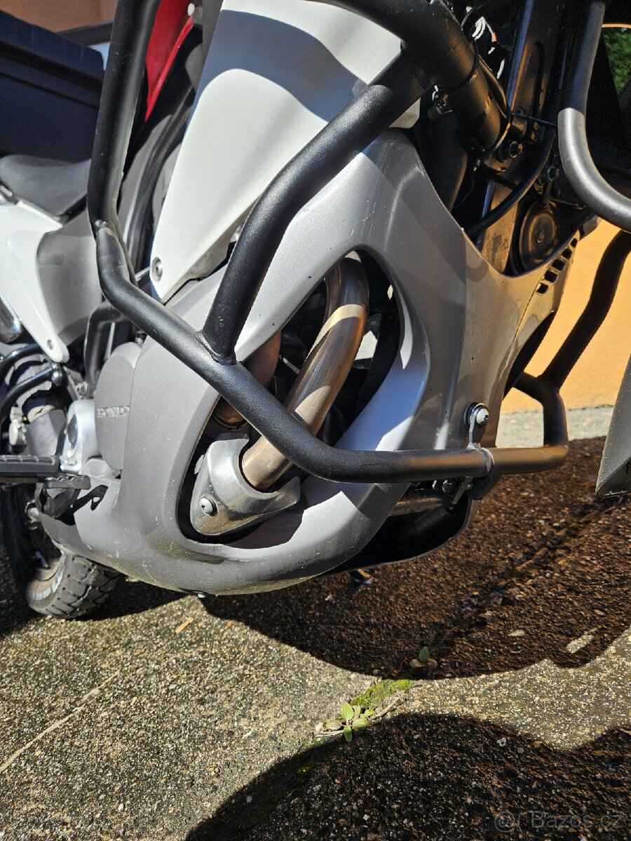 Honda transalp xl700va - 10