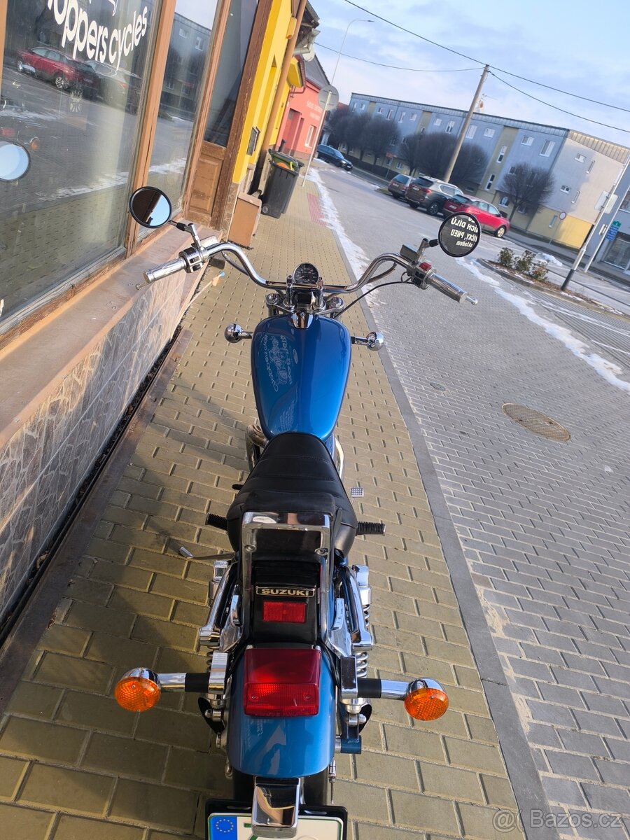 Suzuki VS 750 Intruder VS 800 - 10