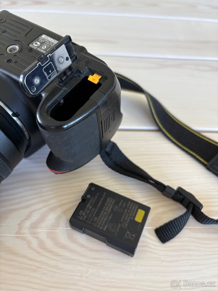 Nikon D5100+ objektiv 18-105mm+ příslušenství - 10