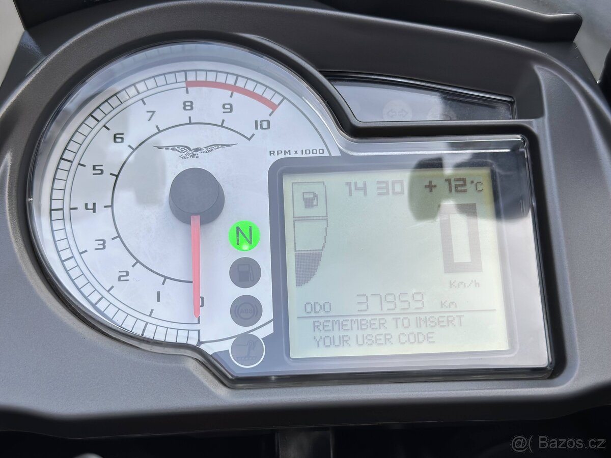 Moto Guzzi Stelvio 1200 - 10