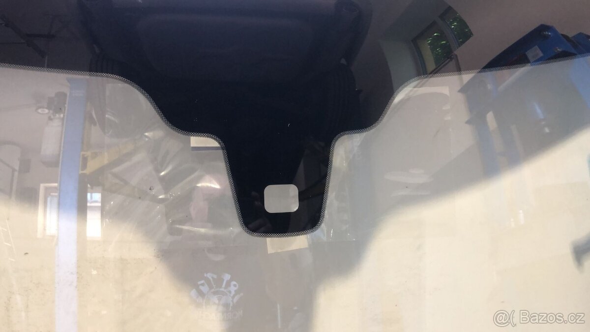 Jaguar XJ X351 nové čelní okno - 10