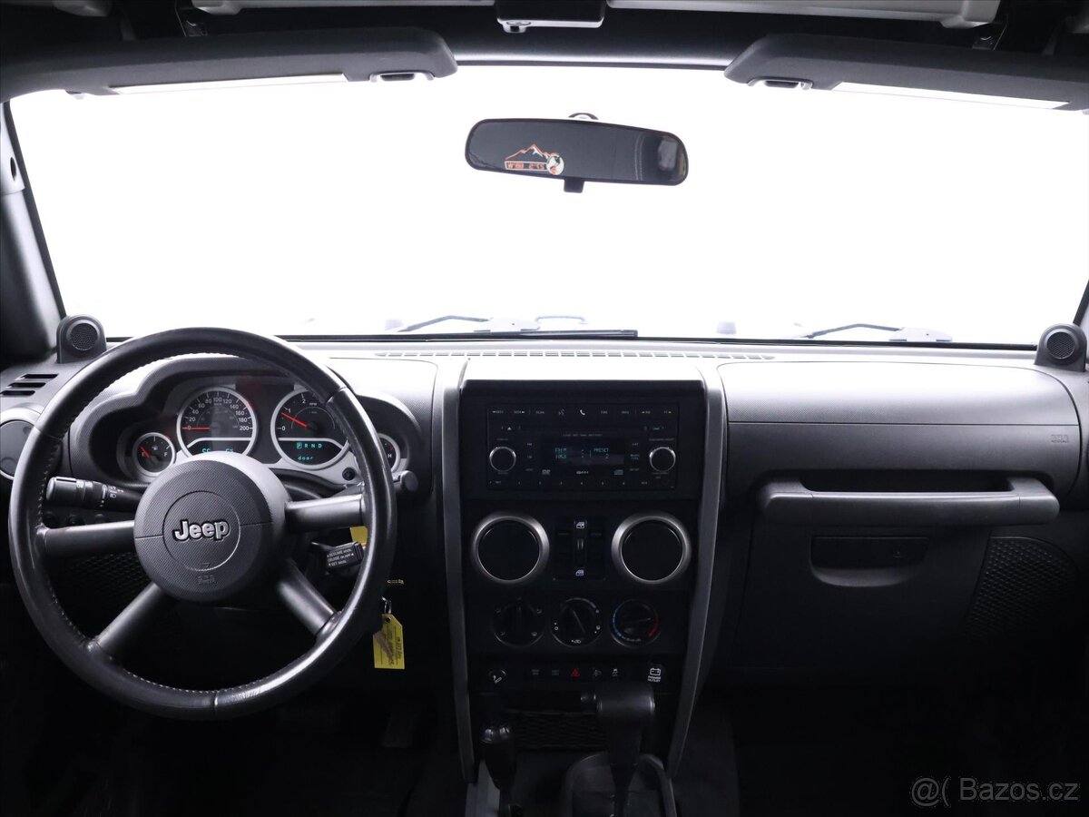 Jeep Wrangler 2,8 CRD 130kW Aut. Unlimited (2010) - 10