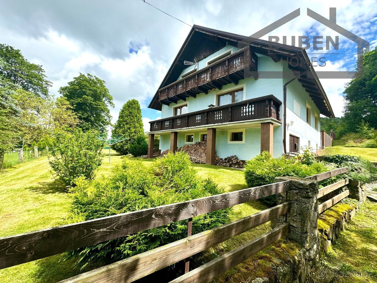 RD 4+1 (užitná plocha 448 m²) se zahradou 1371 m2 - Písařo - 10