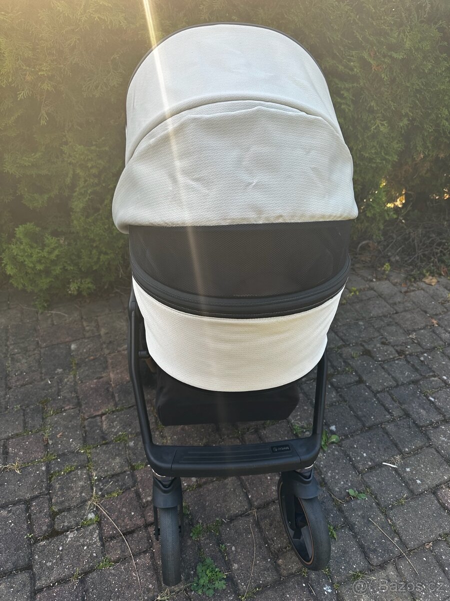 Kočárek Roan Ivi - 10