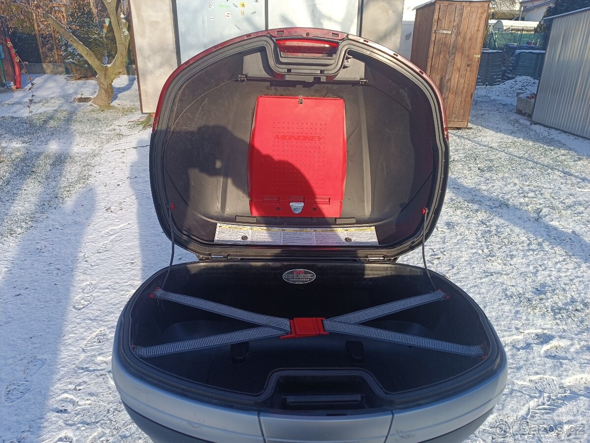 Suzuki Burgman 650 - 10