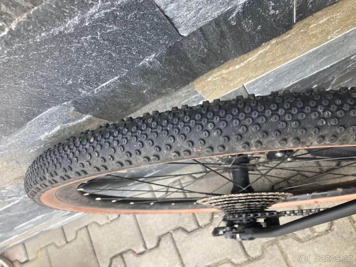Gravel kolo na GRX - 11 kolco -L rám - 10