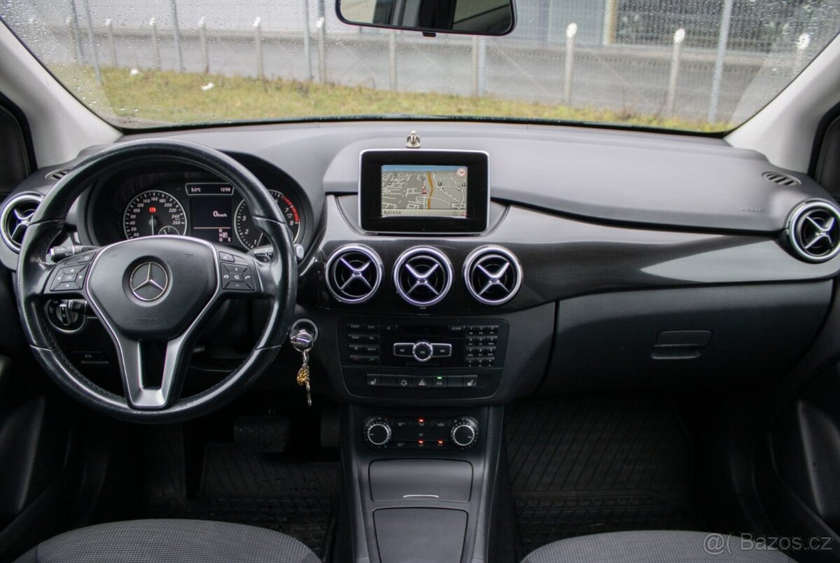 Mercedes-Benz B 180 - 10
