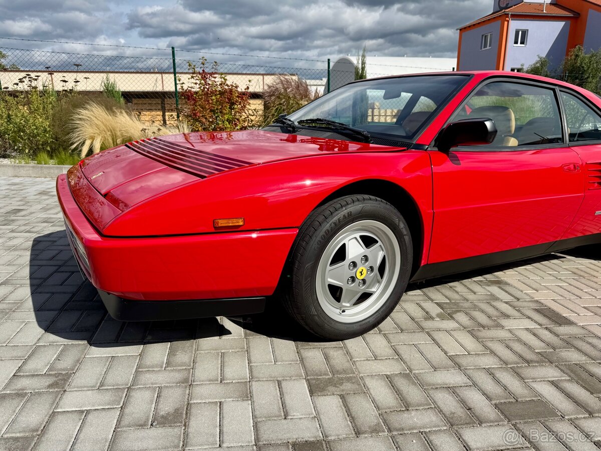 Ferrari Mondial T - 10