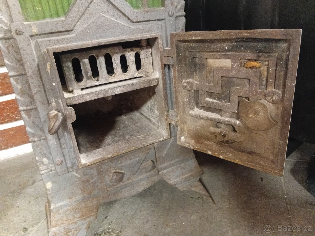 Prodám historická kamna Fenom - 10