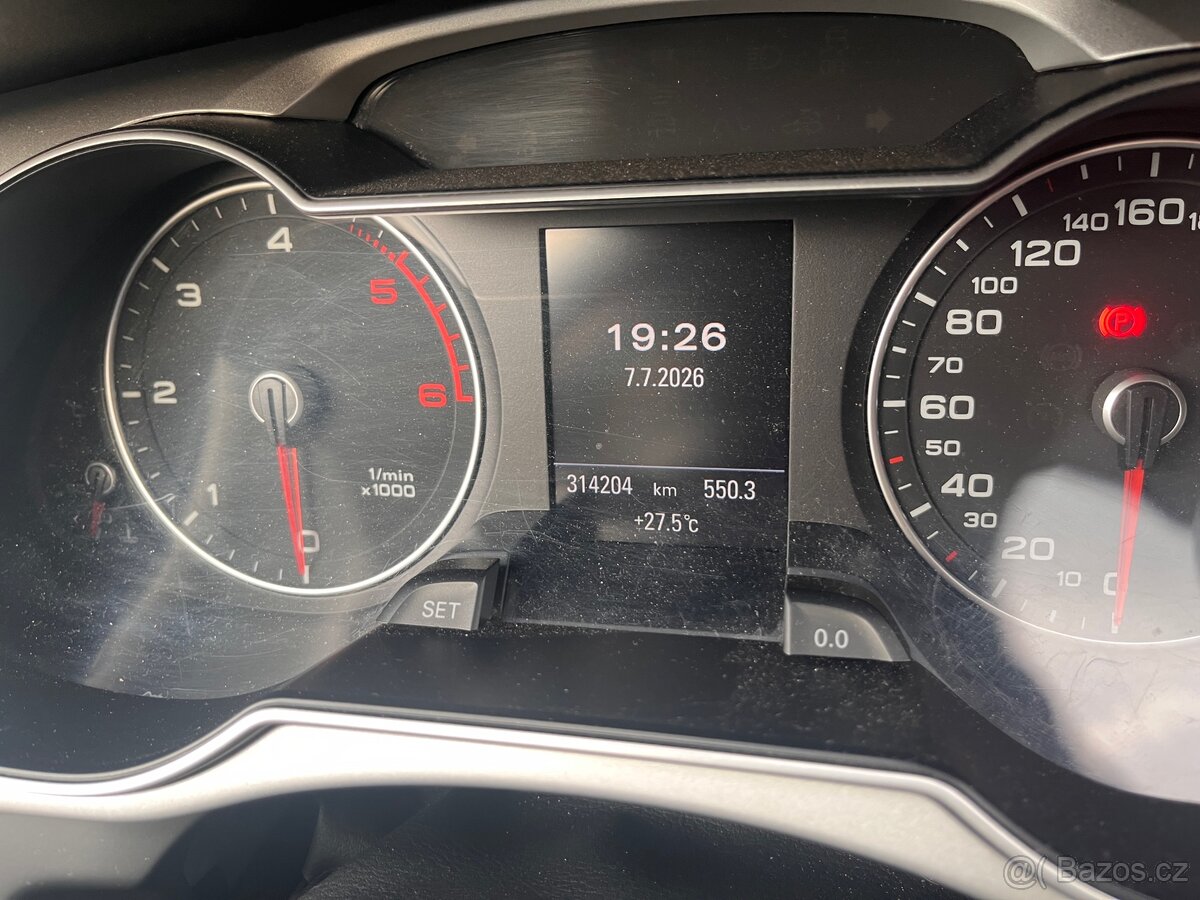Audi A4 B8 2.0 TDi 110kw - 10