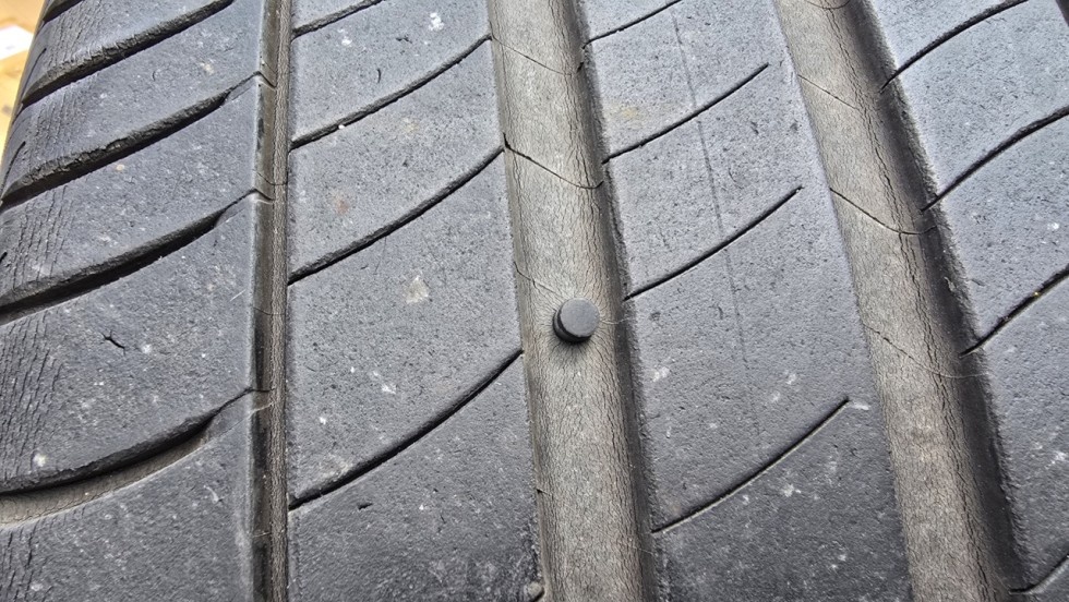 Letní pneu 235/50/17 Michelin - 10