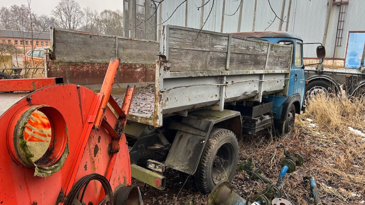 Avia A30 sklápěč (s uzávěrkou nápravy) - 10