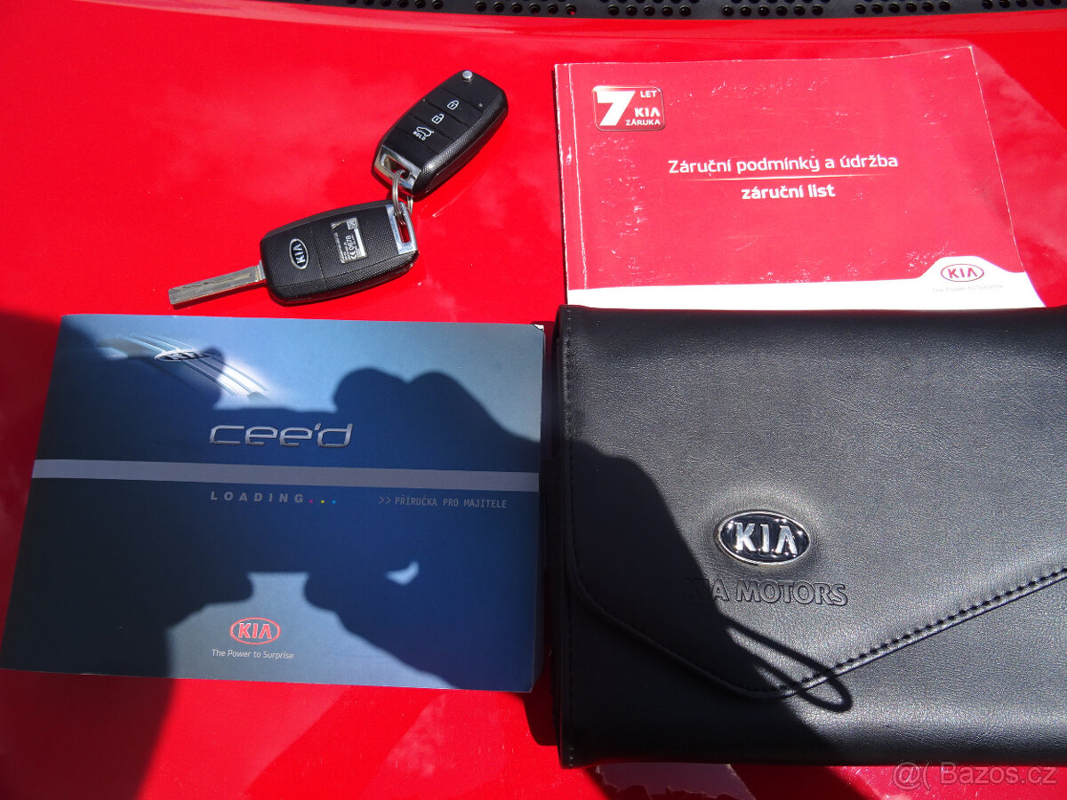 Kia Ceed 1.6GDi,99kW,1majČR,S.kniha,64tkm,ESP,klima - 10