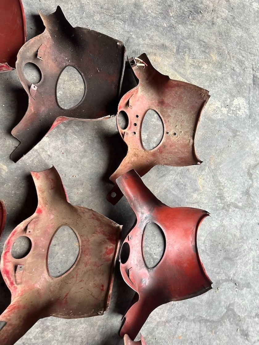 Predám horní maska JAWA 250 350 panelka, kus - 10