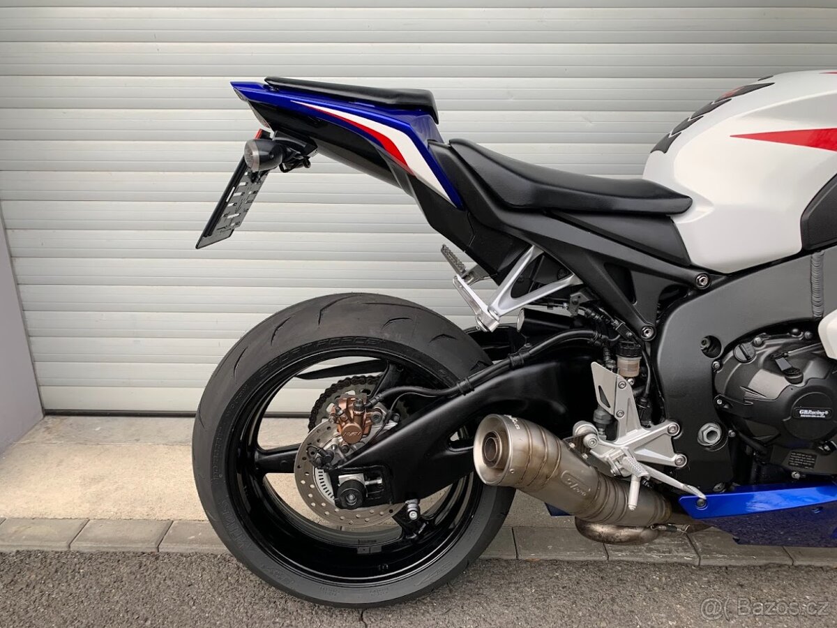 Honda CBR 1000RR 50th anniversary edition - 10