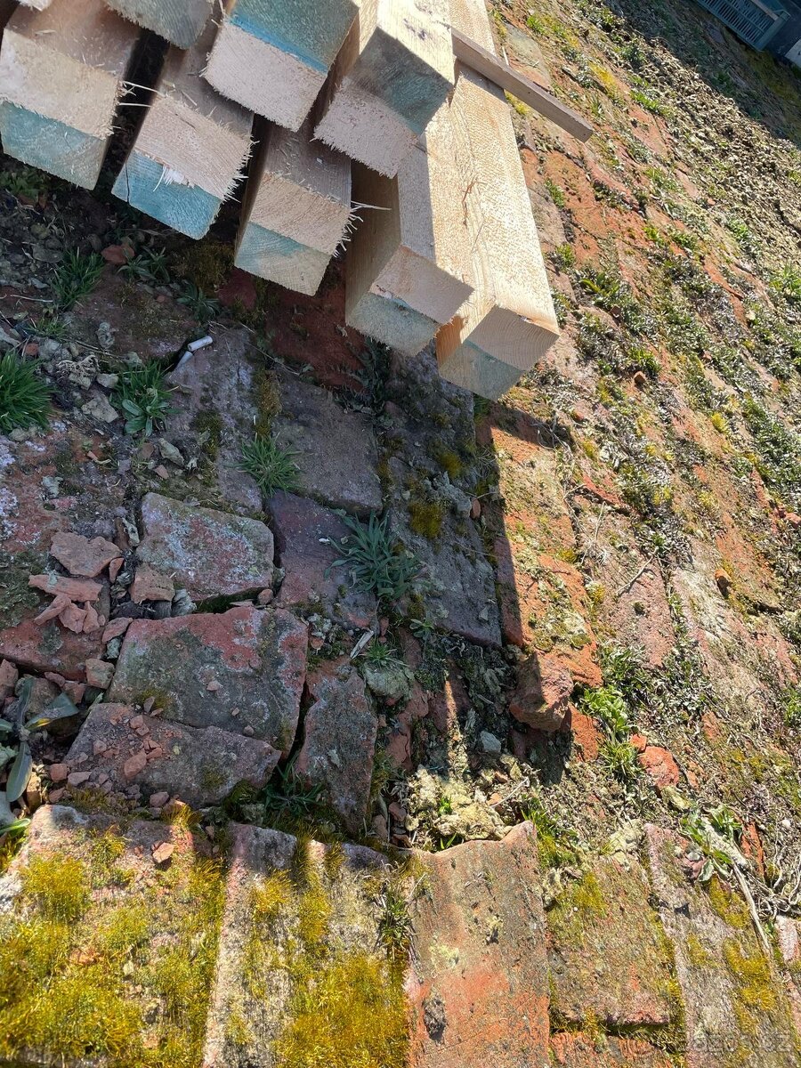 Smrkové hranoly 390x10x8 cm - 10