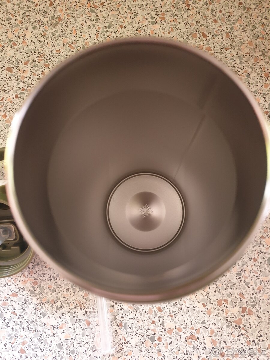 1.5L Termoska nerez kemping s brčkem na horké i chlazené 30H - 10