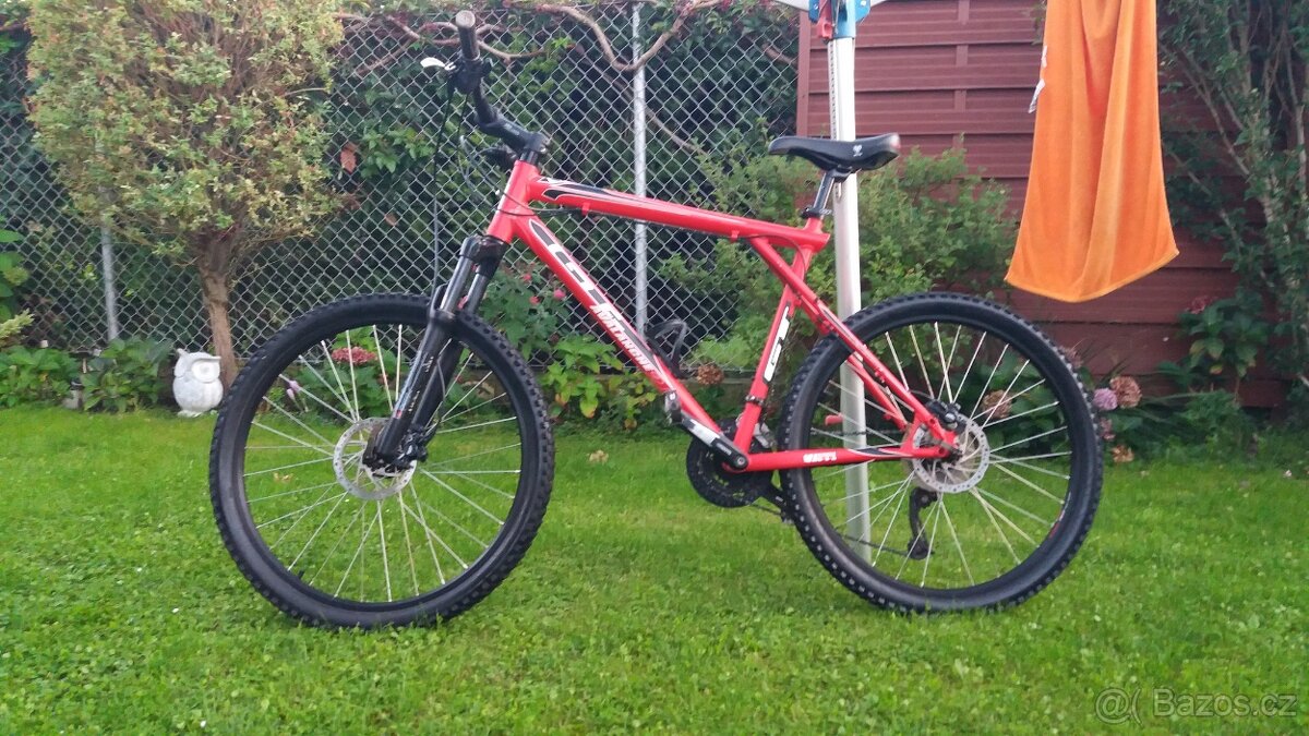Horské kolo GT AVELANCHE 2.0 hydraulic. Disk můžu POSLAT s l - 10