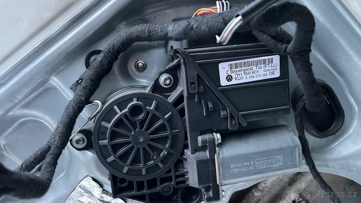 SKLA komplet - VW Multivan, Trasporter , Caravelle T5 - T6 - 10