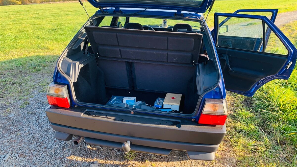 Škoda Favorit GLX. 1. majitel, najeto 33 000km , plná výbava - 10