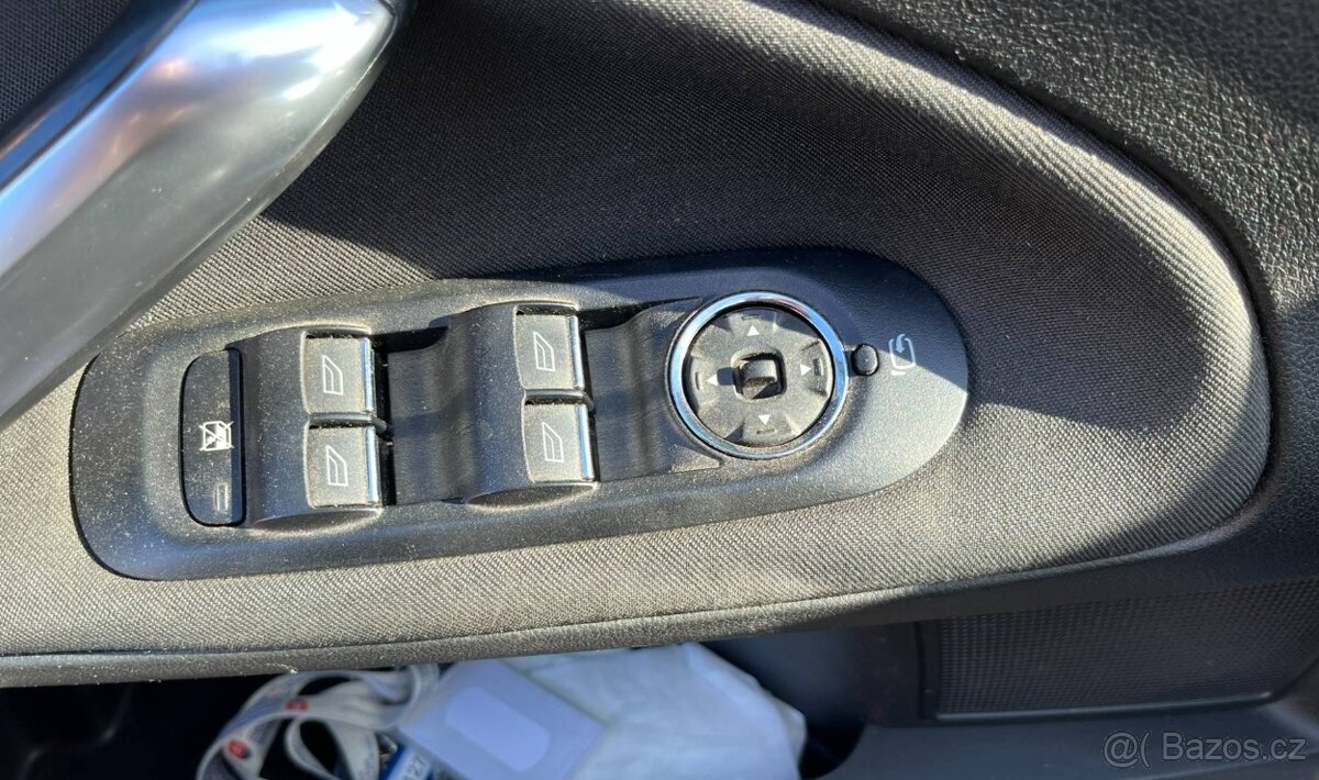 Ford Mondeo 2.2TDCi - 10