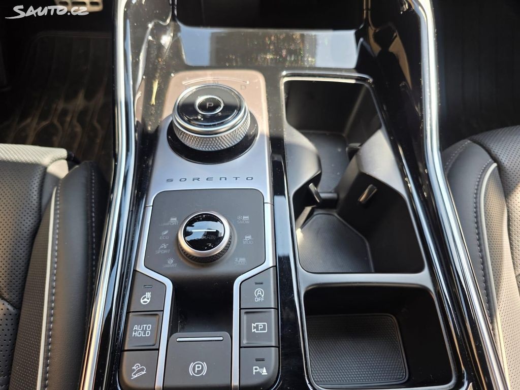 Kia Sorento 2,2CRDi, 2023 max. výbava - 10