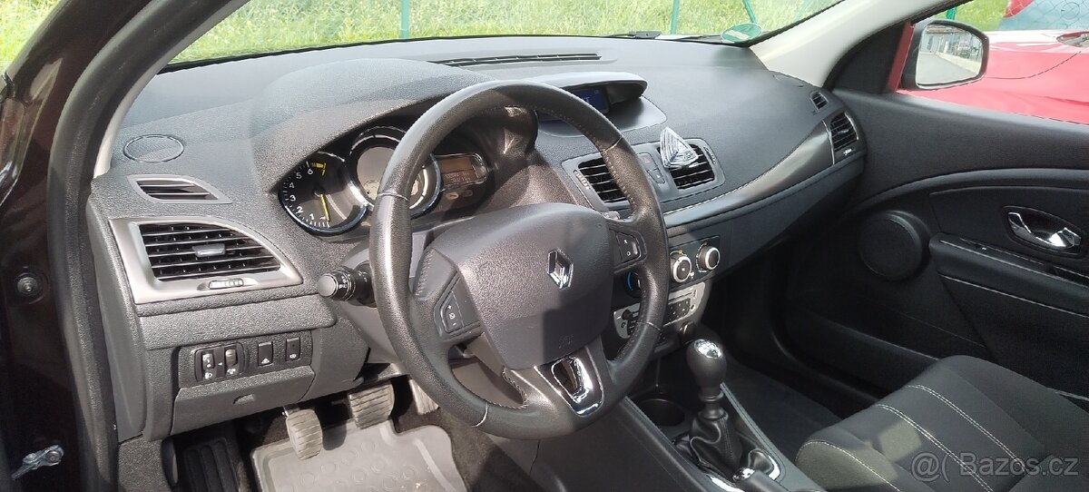 RENAULT MEGANE III FACELIFT 1.2 T 85KW PARIS 102000KM SERVIS - 10