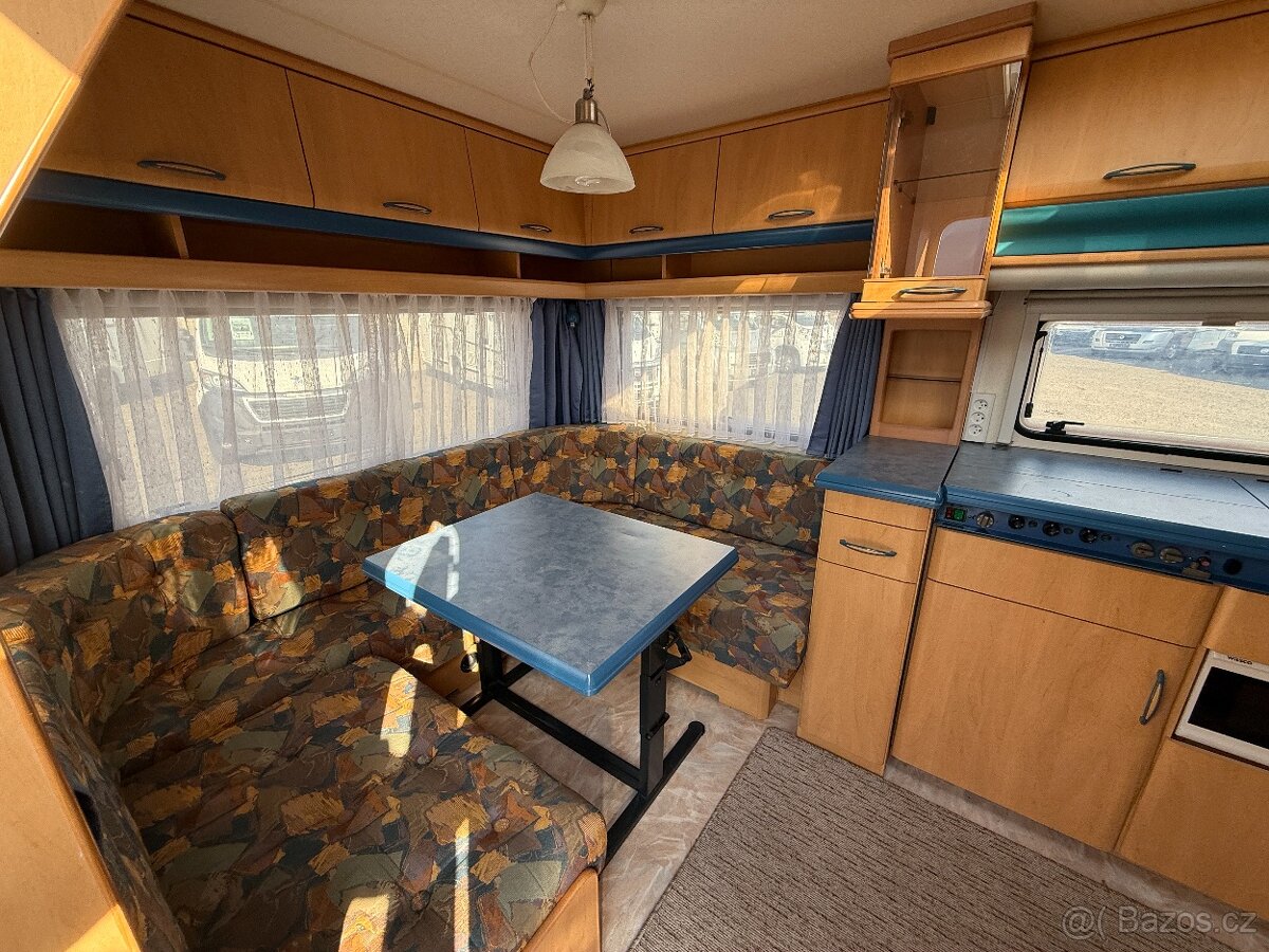 Karavan Hobby 540, markýza, 4 osoby - 10