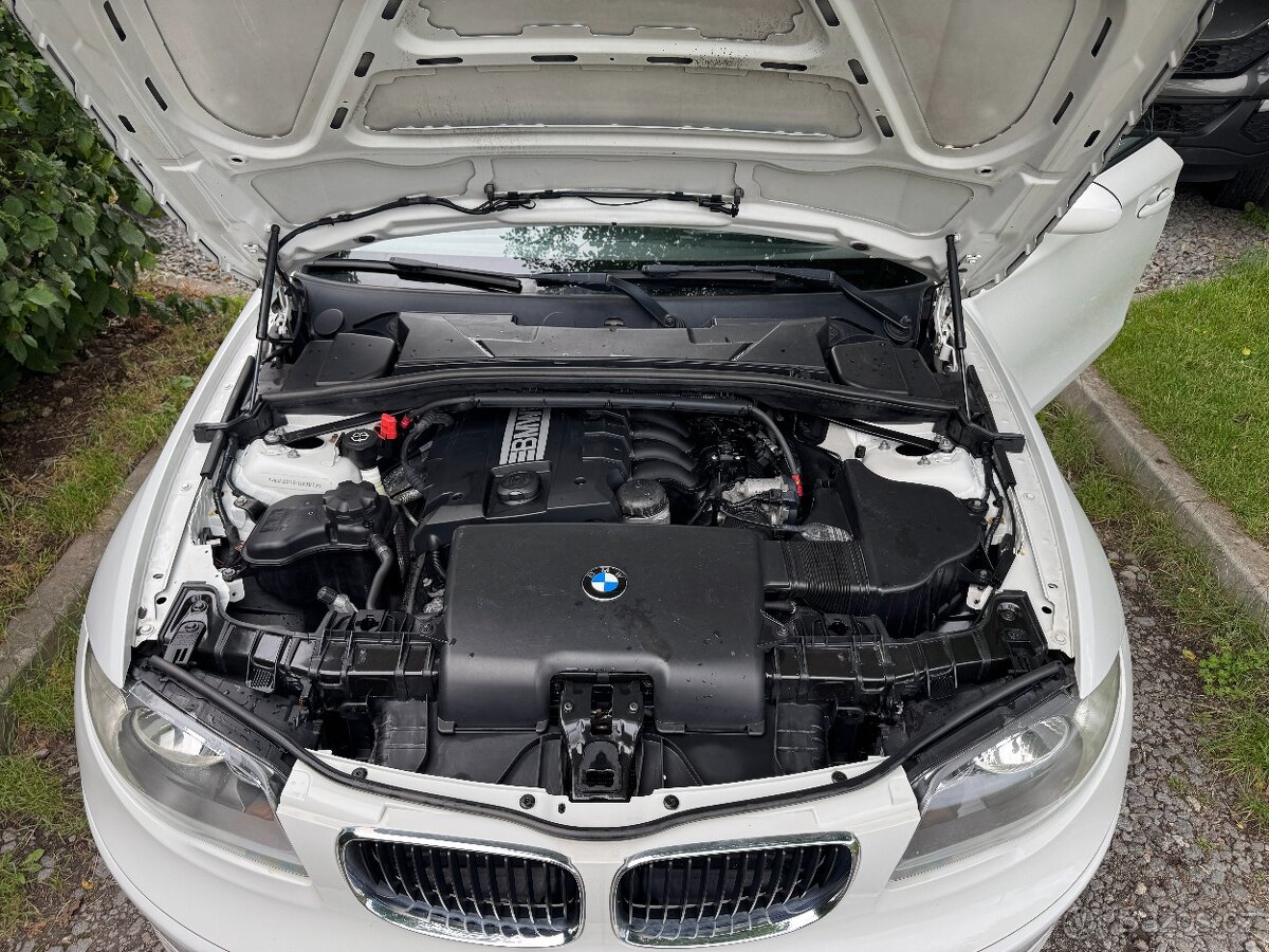 BMW 116i E87 LCi 3 dveř . - 10