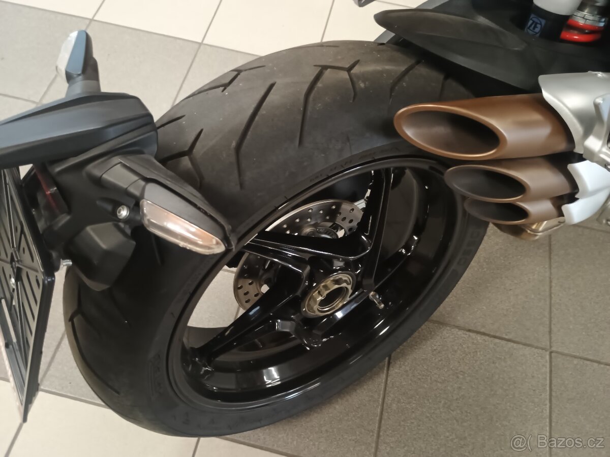 MV AGUSTA BRUTALE 800 2019 24TKM - 10