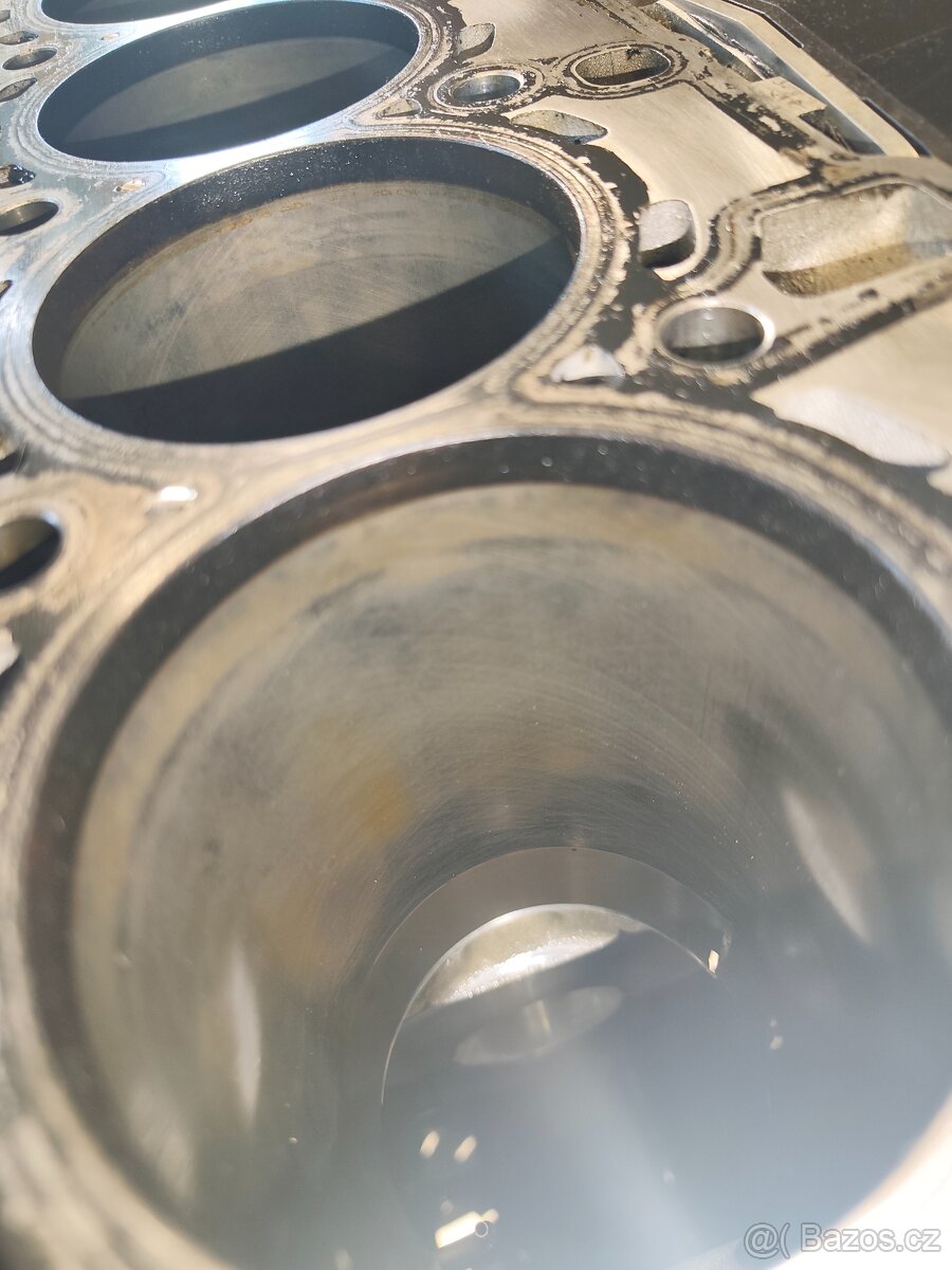 Blok BMW n47d20 A C - 10