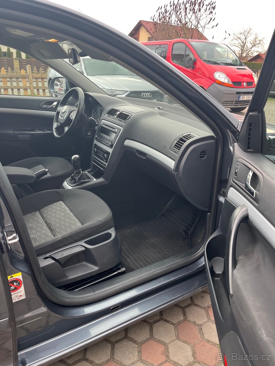 Škoda Octavia 2, 1.6 TDI - 77 kw - 10