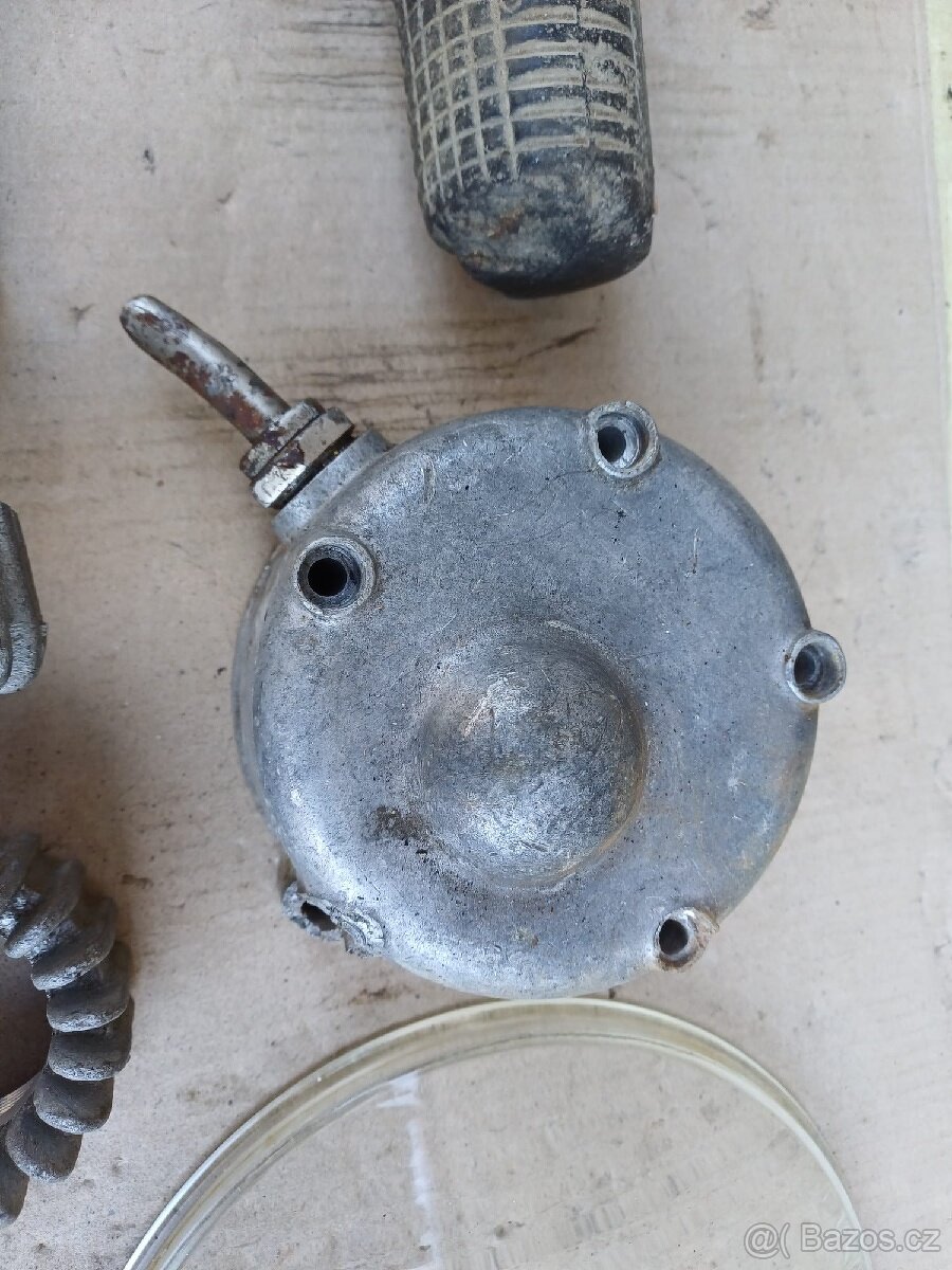 BMW díly - veterán - 10